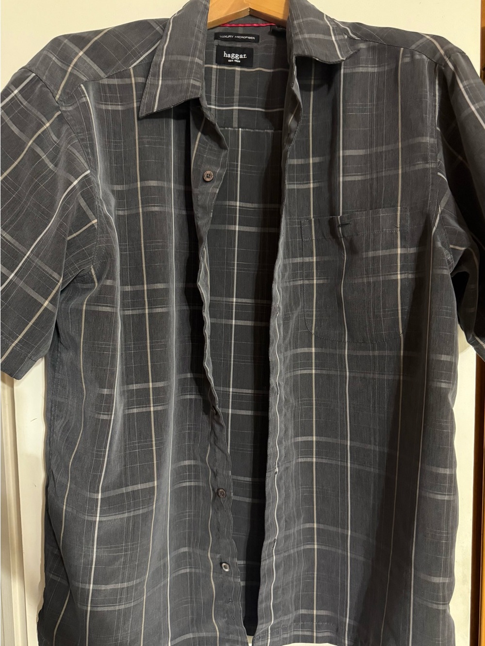 Haggar Gray Plaid Short Sleeve Button-Down Shirt